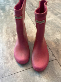 Size 12 hunter rubber boots