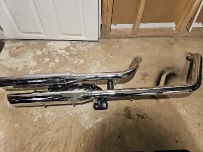 Harfxs1584, 64725-08 pipes really good condition make sure they will work for your bike they came of...