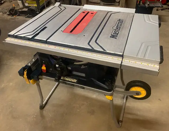 10 inch Mastercraft Table Saw In Excellent Condition in Power Tools in Red Deer - Image 3