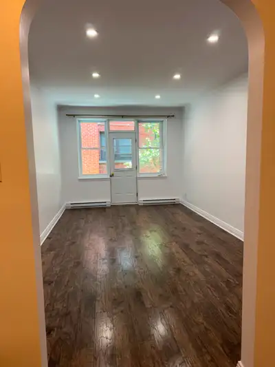 Appartement 2chambres à coucher Côte-des-Neiges,cuisine complète