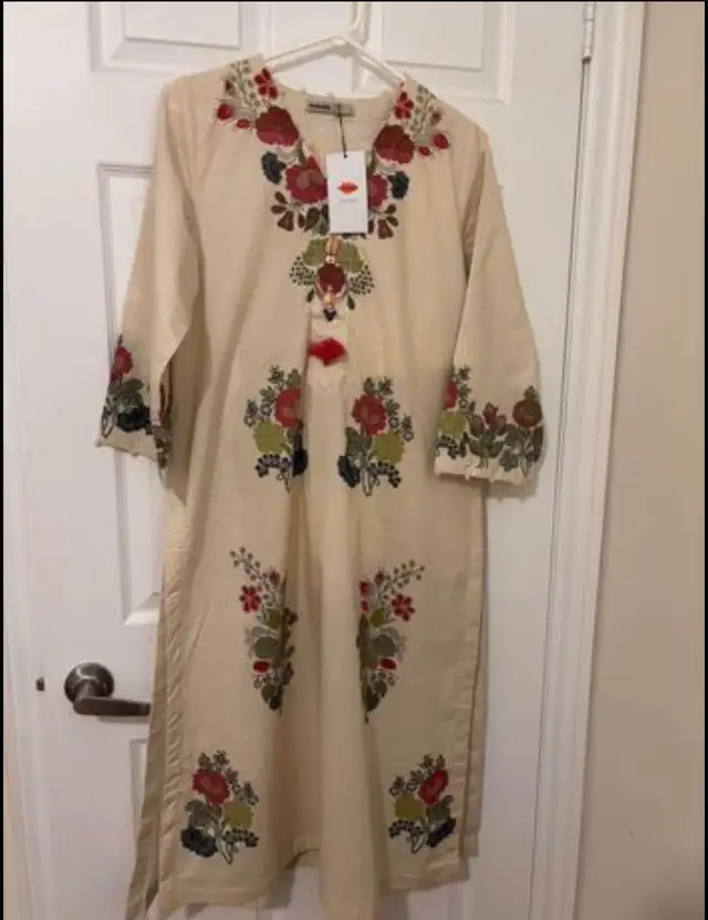 Ladies dresses size small62863733870337123
