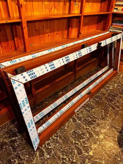 Porte patios  couleur Bois Valeur 20,000 Cad - Reduit 4000 Cad, View more
