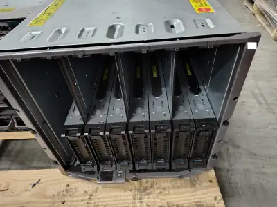 Dell PowerEdge M1000e BladeCenter BMX01 No Blade, View more