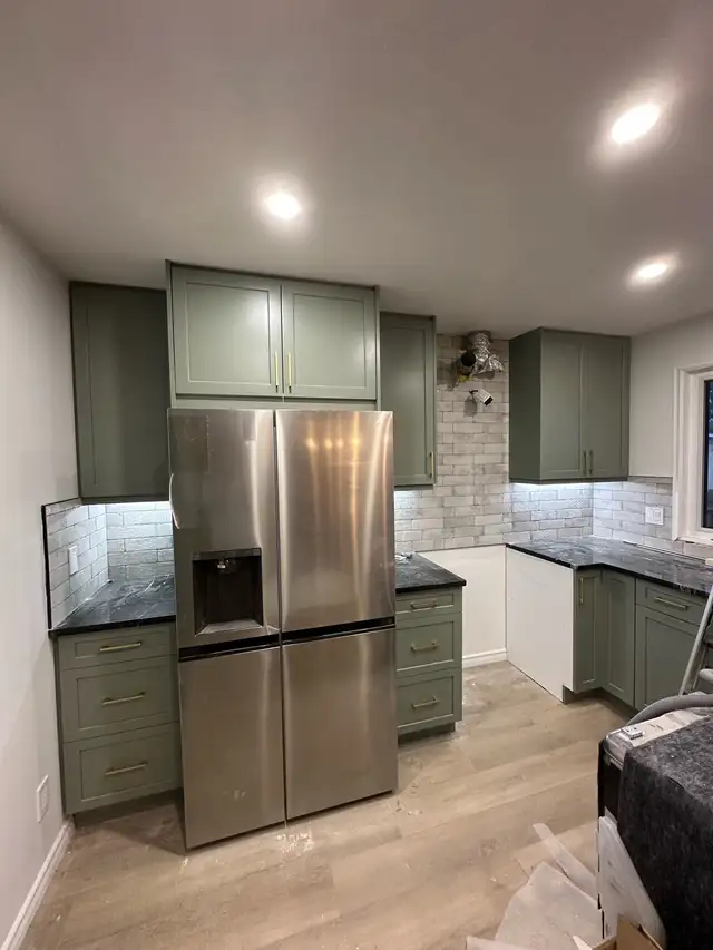 Kitchen Cabinets, Vanities & Furniture Installation