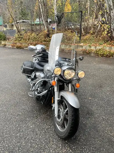 Very well kept 2008 Yamaha 1300 V-Star touring motorcycle with low mileage Has Windshield, Saddle Ba...