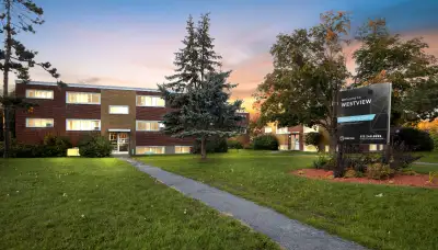 1 Bedroom - Recently Upgraded, bright and spacious - Carlington