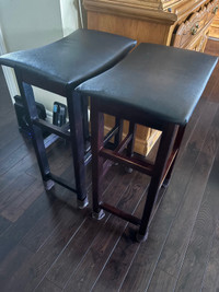 Set of 2 bar stools 