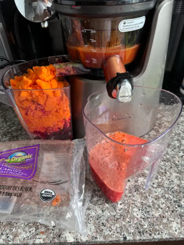 Kuvings Whole Slow Juicer C7000S - Higher Nutrients and Vitamins in Health & Special Needs in City of Montréal - Image 2