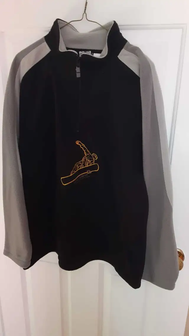 Assorted Jacket Woman / Men’s in Men's in Oshawa / Durham Region - Image 11