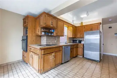 Room #1 (2rd floor) - Available starting 11/1/26 - $790.00/m Room #2 (Basement) - Available move in...