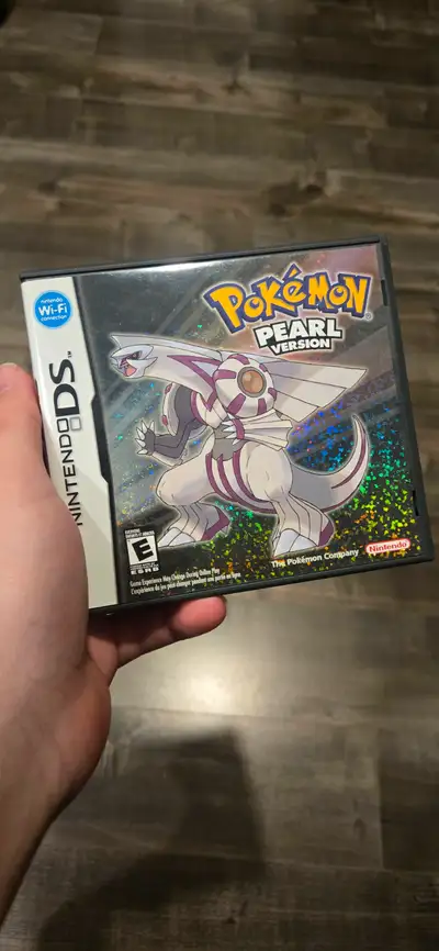 Pokemon Pearl DS in excellent condition. Please call 438-881-4425