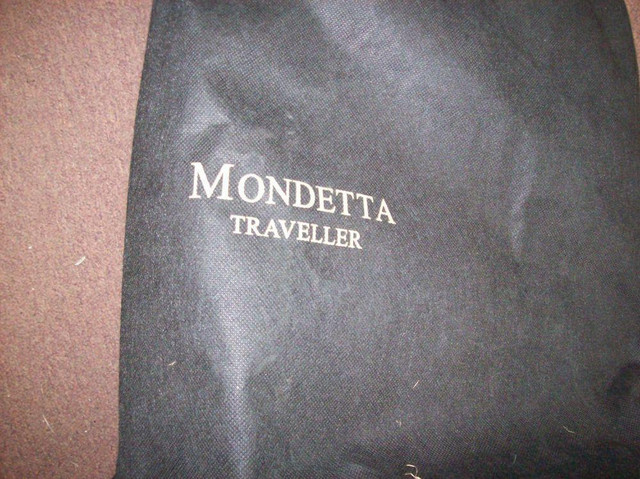 LARGE MONDETTA TRAVELLER CARRY BAG in Other in Delta/Surrey/Langley - Image 4