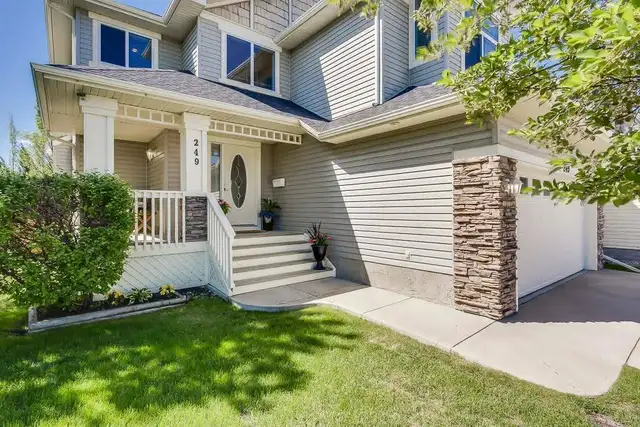 $615,000 PRIVATE SALE — UP TO $20,000 BUYER INCENTIVE