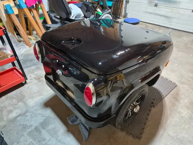 New FreeRider Fiberglass Motorcycle Trailer, Easy Pull in Cargo & Utility Trailers in Kitchener / Waterloo - Image 6