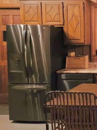 Réfrigérateur LG double machine à eau filtré stainless foncé