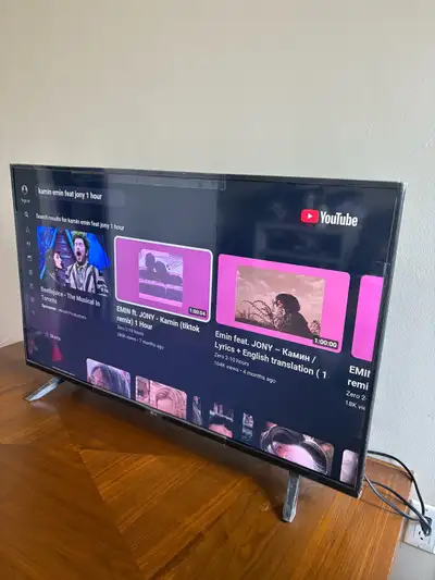 New LG 43’4KUHD TV with vey good quality and condition