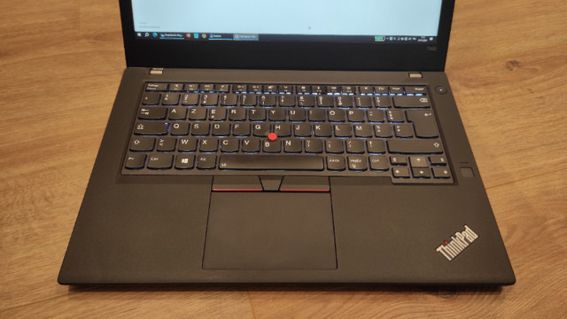 Lenovo T480 - 24GB/i7-8650U dans Ordinateurs de bureau  à Ville de Montréal - Image 4