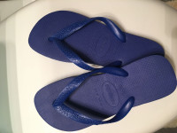 Havaianas flip flops/sandals -NEW