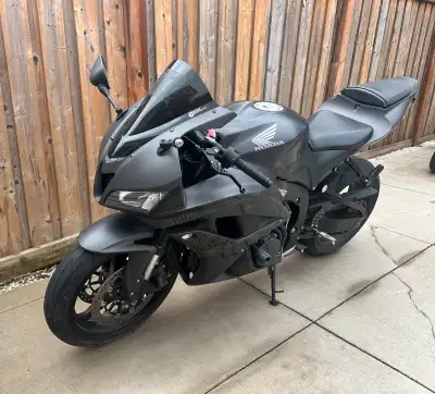 2008 Honda CBR600RR Graffiti Edition Super Sport Matte Black Clean Title Runs & drives great 19,106...