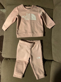 The North Face baby outfit 