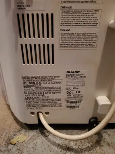Westinghouse air conditioner 9500 btu with attachment Rocking chair $60