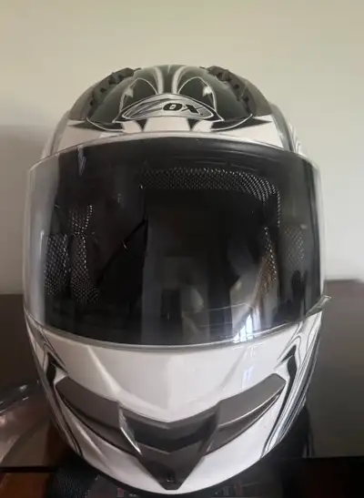 New motorcycle helmet size medium - women Black and white - THH Helmet (Zox) PRICE: $50