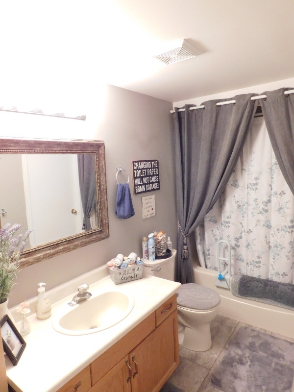 2 Bed 1 Bath Condo Apartment For Rent in Mount Forest Long Term
