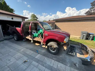 2004 f250 6.0 with 212,000 on it motor am tranny are good everything else is complete junk as seen i...