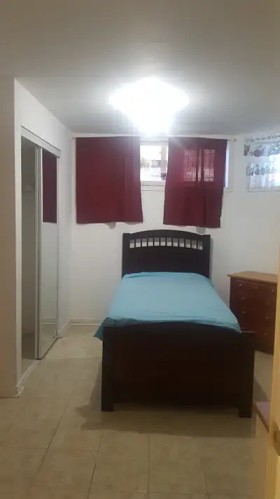 Available immediately-Private room with private washroom, females only, near U.OF.T. Scarborough & C...