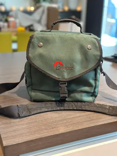 lowepro nova 2, View more