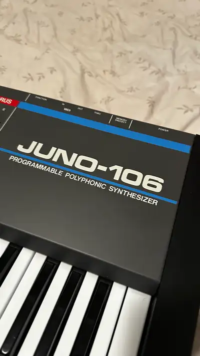Roland Juno 106 61-Key Polyphonic Keyboard Synthesizer, View more