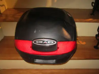 Shad SH25 Top Case avec socle