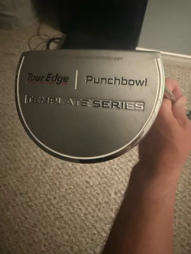 Tour Edge putter  in Golf in Kitchener / Waterloo - Image 2