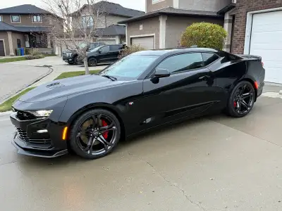 2023 Chevrolet Camaro 2SS 1LE 8900 kms 6.2L LT1 engine 455HP 6 Speed Manual w/Rev Match 1LE Track Pa...