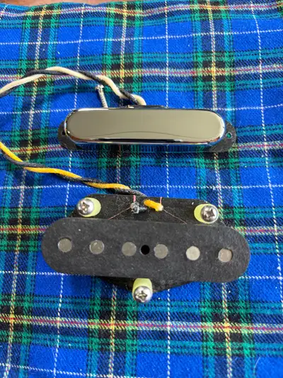 Check out the new pickups page! https://travisguitars.ca/pickups/ 6K Neck 6.2K Bridge Very nice vint...