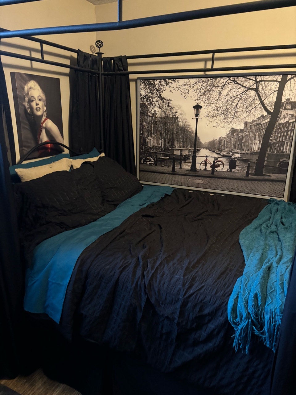 Room for rent | Room Rentals & Roommates | Oakville / Halton Region ...