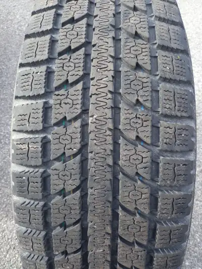 4 pneu hiver toyo gsi 5 215-60-r16 9/32 bon pour 3 hiver 400$ les 4 514|452|9727