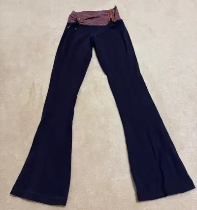 Authentic Lululemon yoga pants - size 4, View more
