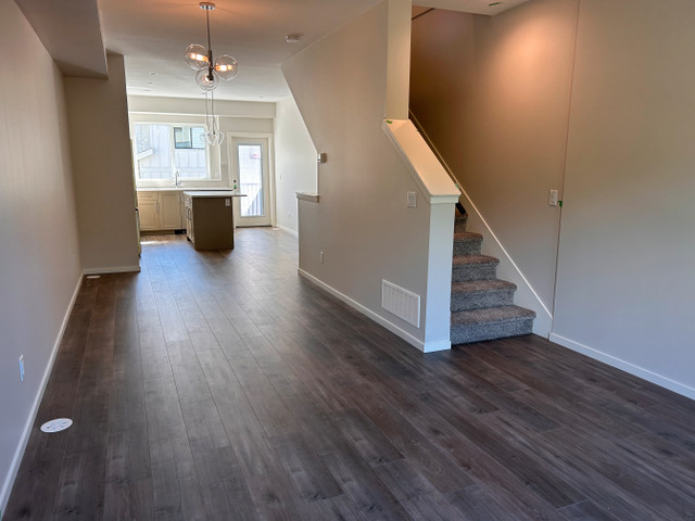 3-bed 3-bath brand new Townhouse near South Surrey Walmart in Long Term Rentals in Delta/Surrey/Langley - Image 3