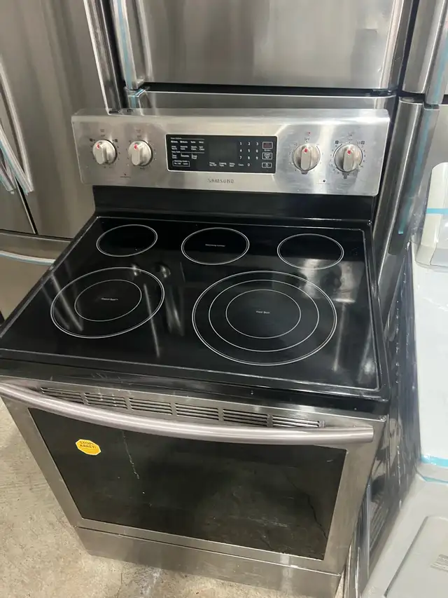 TONS OF OPTION STAINLESS STEEL ELECTRIC STOVE RANGE  in Stoves, Ovens & Ranges in Mississauga / Peel Region - Image 3