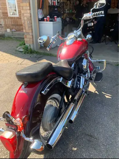 Selling my 2000 Yamaha V Star Classic 650. 2 owners. Runs great, doesn't need anything to pass safet...