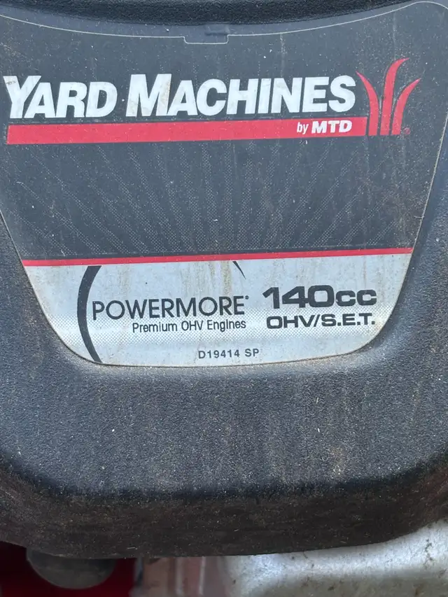 Tondeuse à essence in Lawnmowers & Leaf Blowers in Laval / North Shore - Image 3