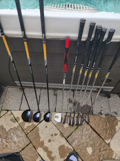 Wilson Pro Staff Men's Golf Clubs, View more