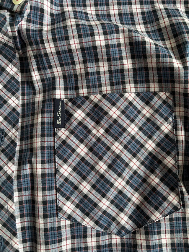 Ben Sherman Mens Button Up Shirt in Men's in Mississauga / Peel Region - Image 2