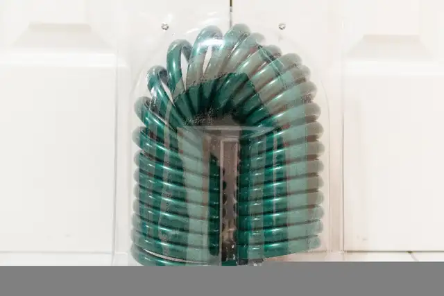 BRAND NEW - Yardworks Coiled Hose in Outdoor Tools & Storage in Markham / York Region - Image 3