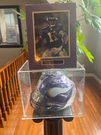 “DUANTE CULPEPPER AUTOGRAPHED HELMET “ with GREAT ACTION PICTURE