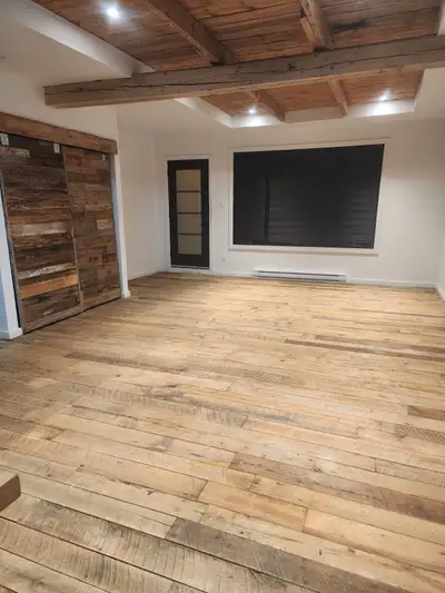 Un luxueux 4 1/2 au centre-ville de Joliette, rue Saint-Louis, style rustique par ses finitions en b...