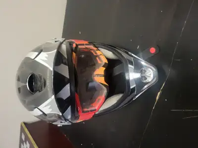 Raider helmet and goggles. XL