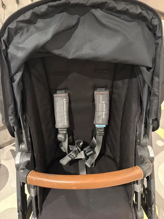 Uppababy Vista V2 in Strollers, Carriers & Car Seats in City of Toronto - Image 4