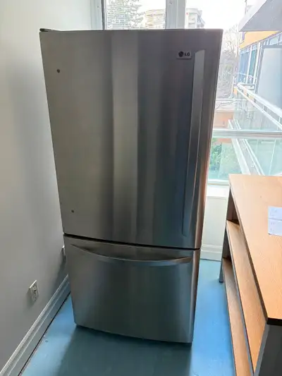 LG Stainless Steel Fridge – Bottom Freezer – 30” – Works Great, View more